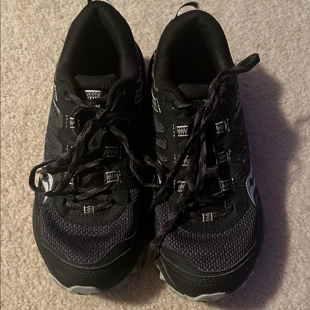Saucony versa foam trail shoes